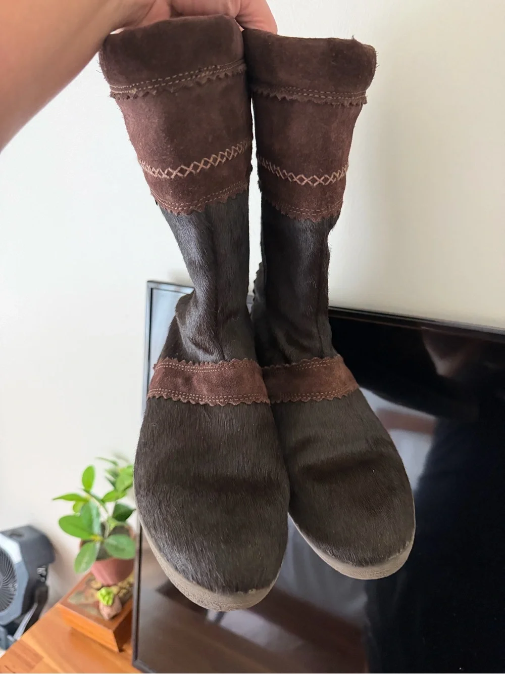 Tecnica Women’s Brown Suede Pony Hair Fur Lined Mid Calf Boots vintage